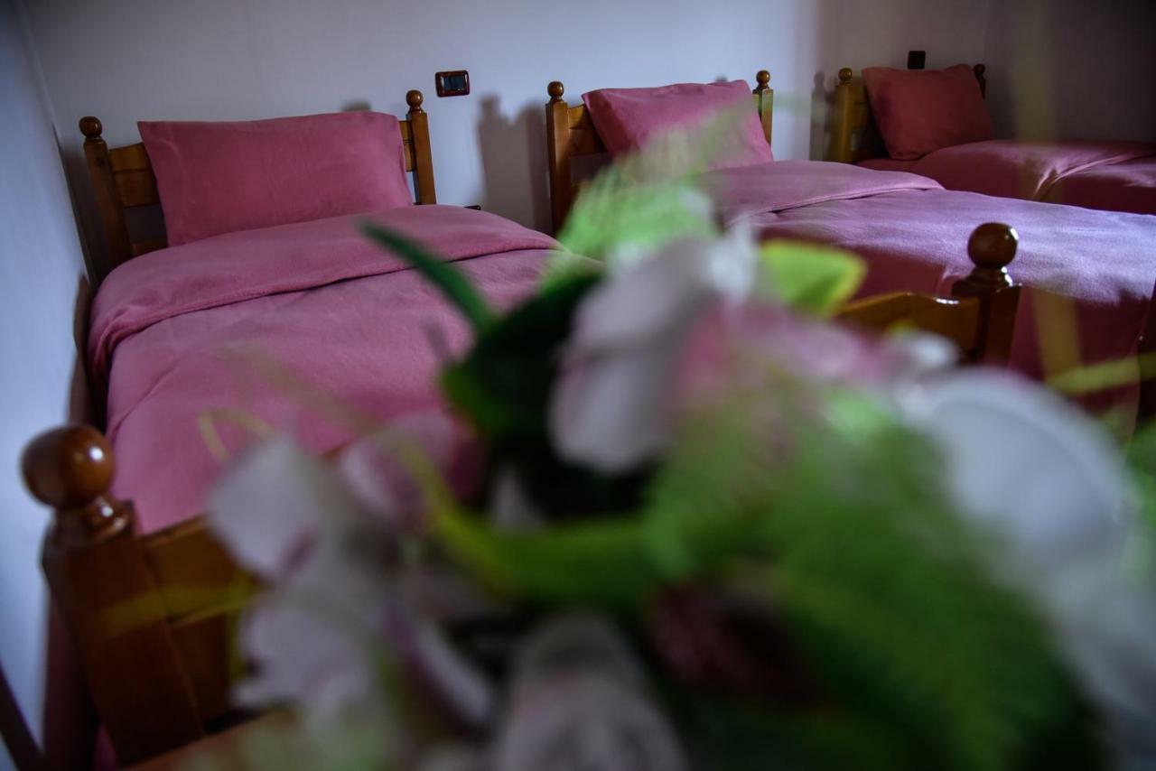 Villa Garden Shkodra ภายนอก รูปภาพ