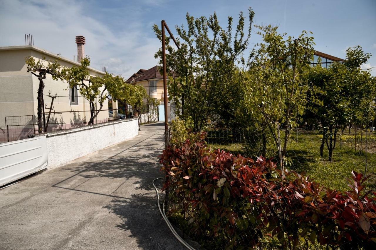 Villa Garden Shkodra ภายนอก รูปภาพ